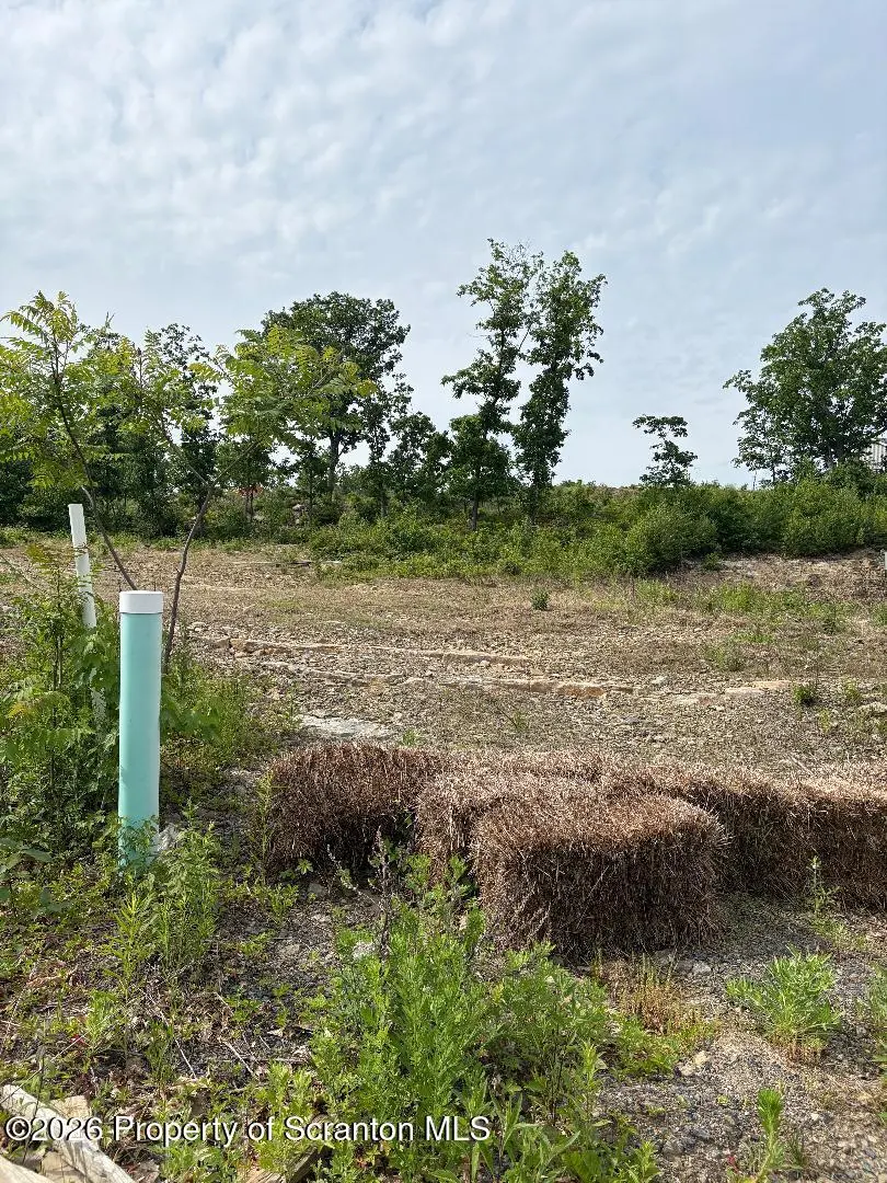 LOT # 6 Railroad ST, Moosic, PA 18507