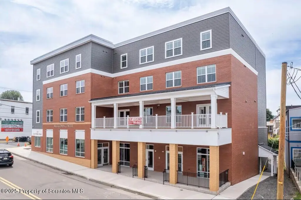 222 E Drinker East ST, Dunmore, PA 18512