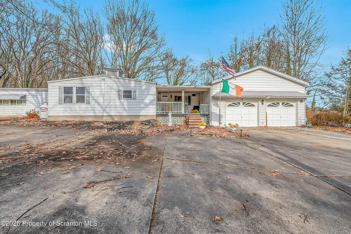 10 Bald Mt RD, Scranton, PA 18504