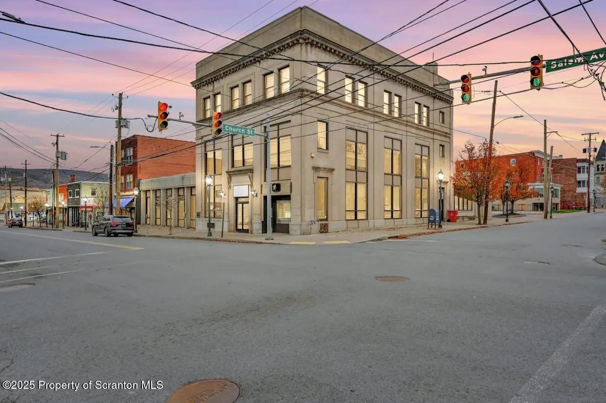 67 Salem AVE, Carbondale, PA 18407