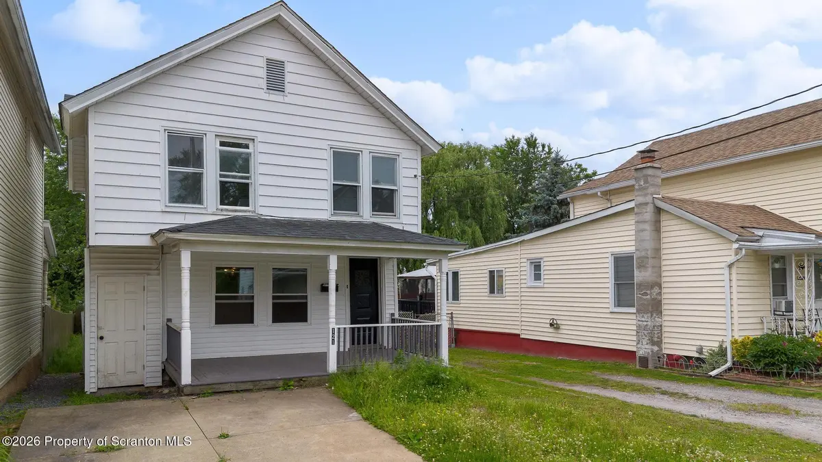 121 Throop ST, Scranton, PA 18508
