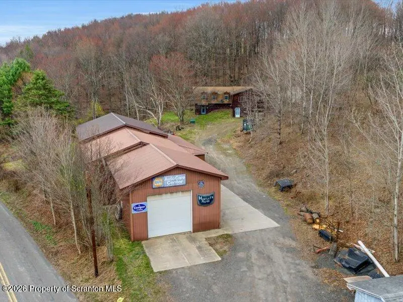 9892 Forest Lake RD, Montrose, PA 18801