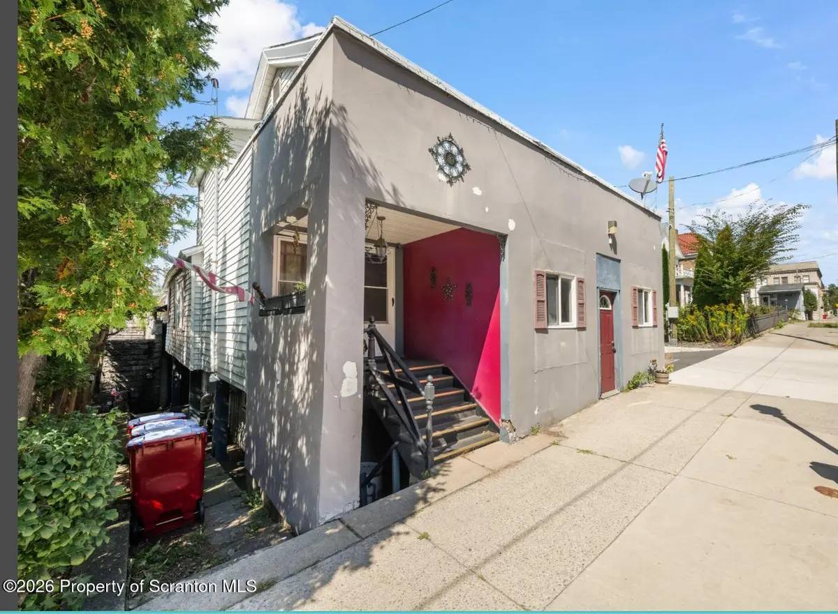 5 N Church ST, Carbondale, PA 18407