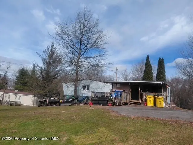 1161 Lake Henry RD, Lake Ariel, PA 18436