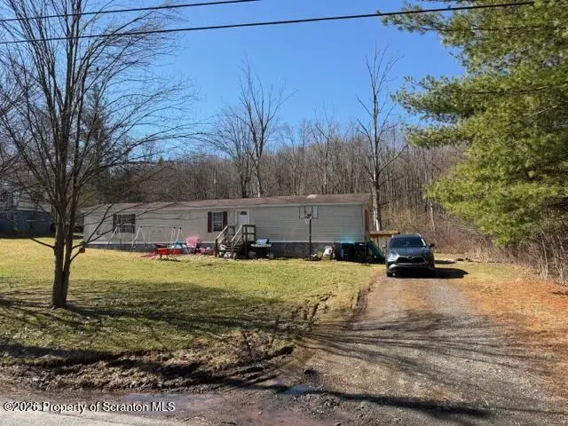 1163 Lake Henry RD, Lake Ariel, PA 18436