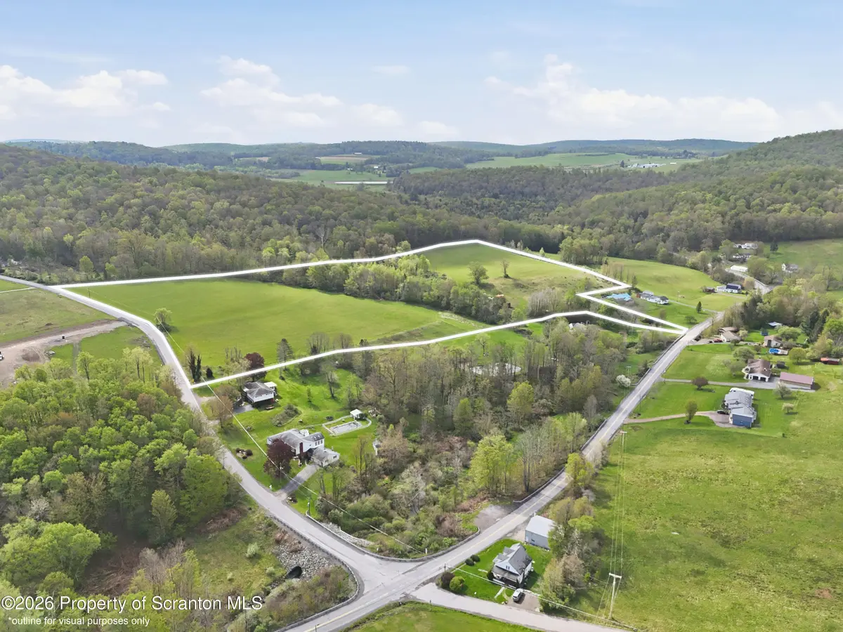 1034 Buckwheat Hollow RD, Monroe Twp, PA 18636