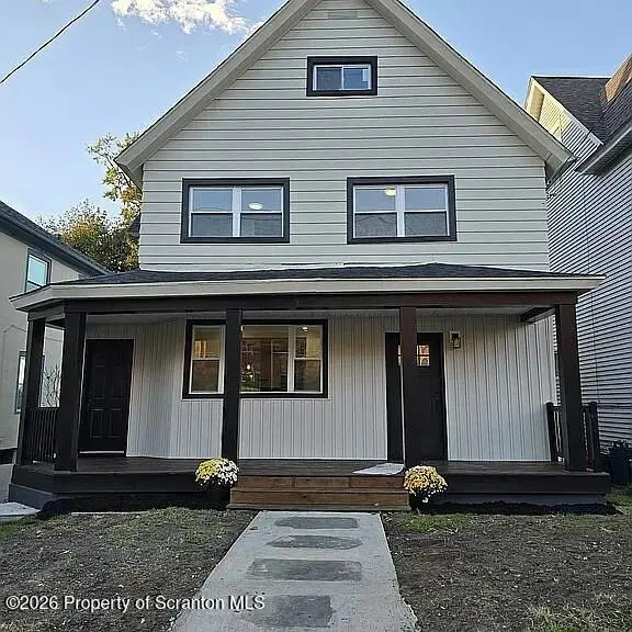 1105 Quincy AVE, Dunmore, PA 18510