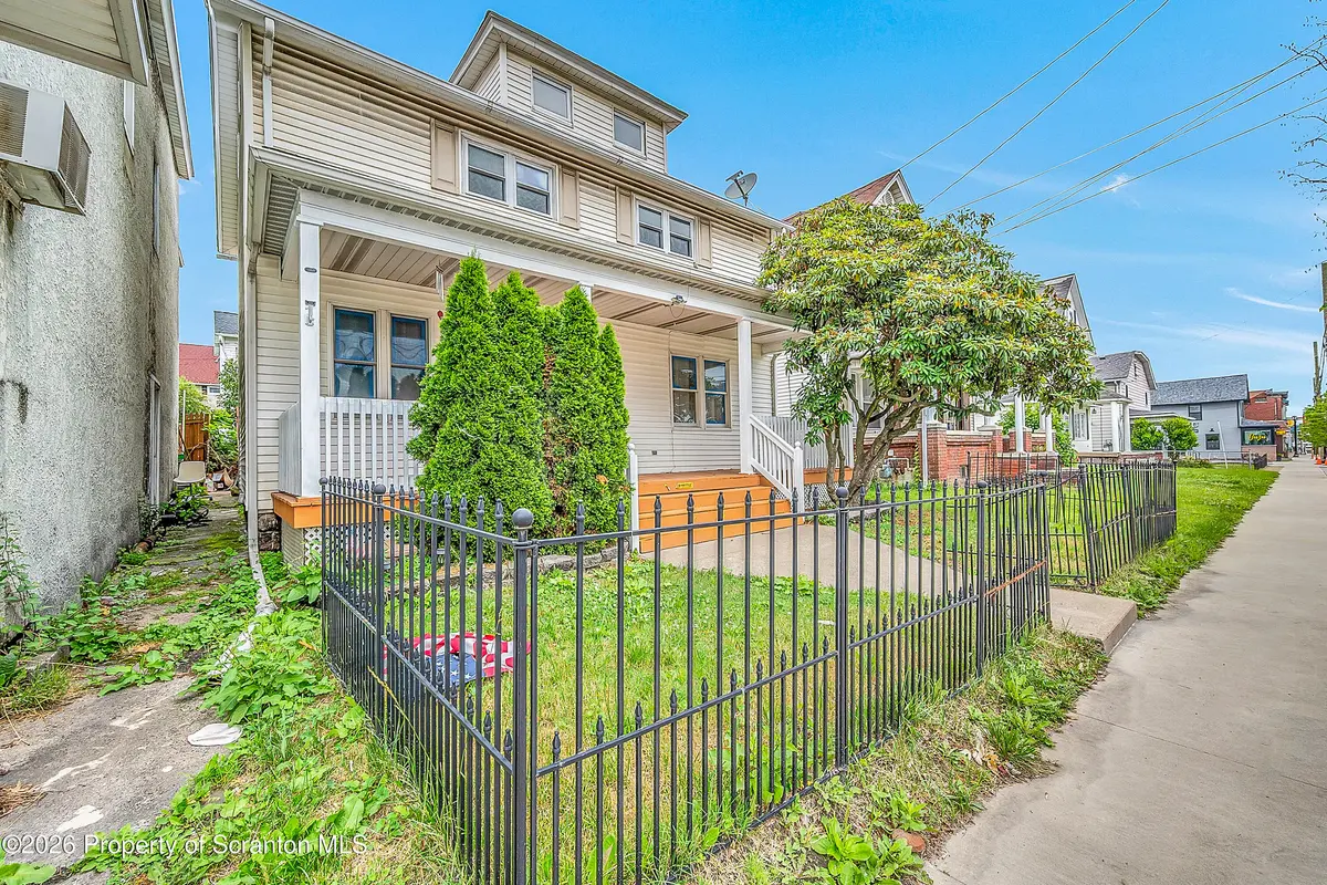 703-705 Main ST, Dickson City, PA 18519