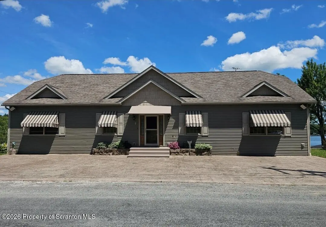 240 Sunset AVE, Greenfield Twp, PA 18407