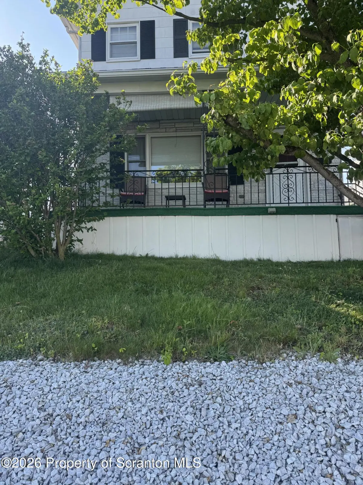 731 Carmalt ST, Dickson City, PA 18519