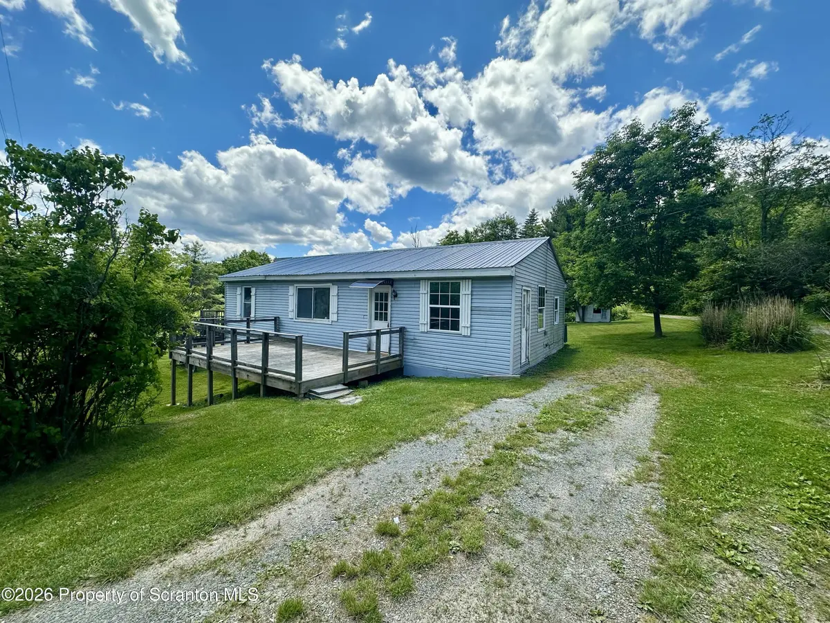 5550 Leisure Lakes RD, Stevensville, PA 18845
