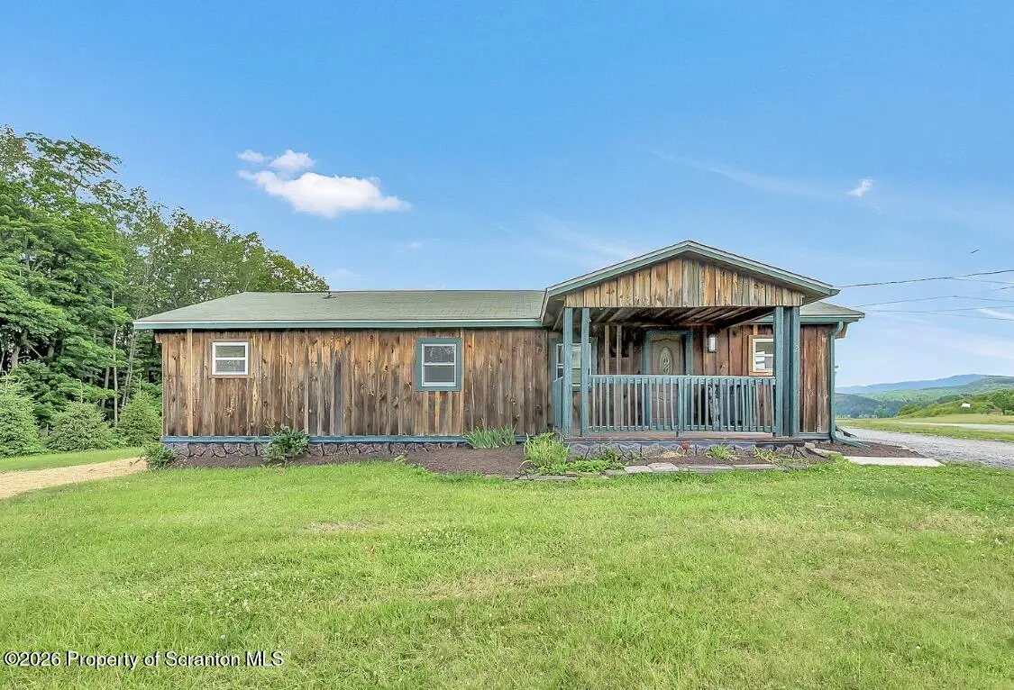 2 Beaver ST, Carbondale, PA 18407