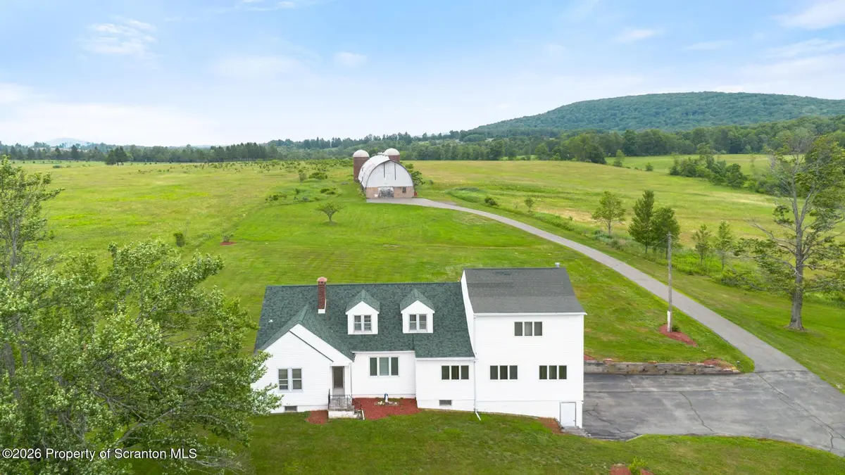 1768 Greenfield RD, Greenfield Twp, PA 18407