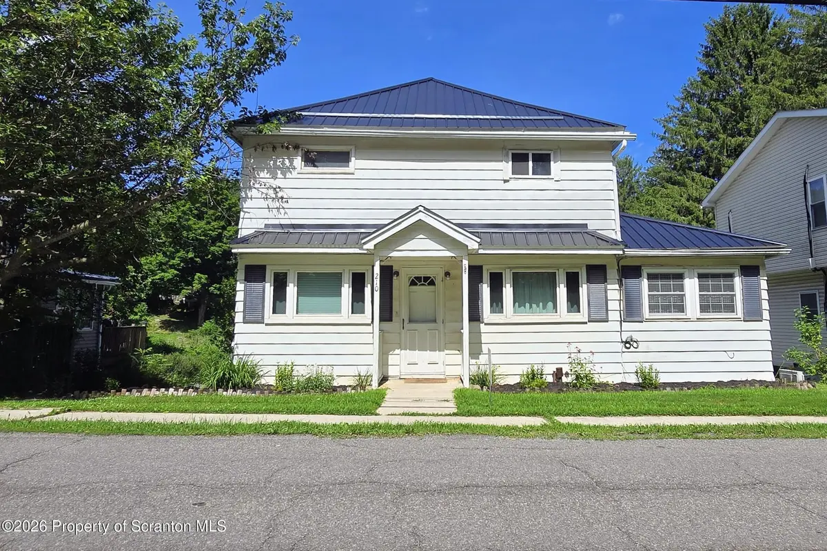 210 Riverside DR, Factoryville, PA 18419