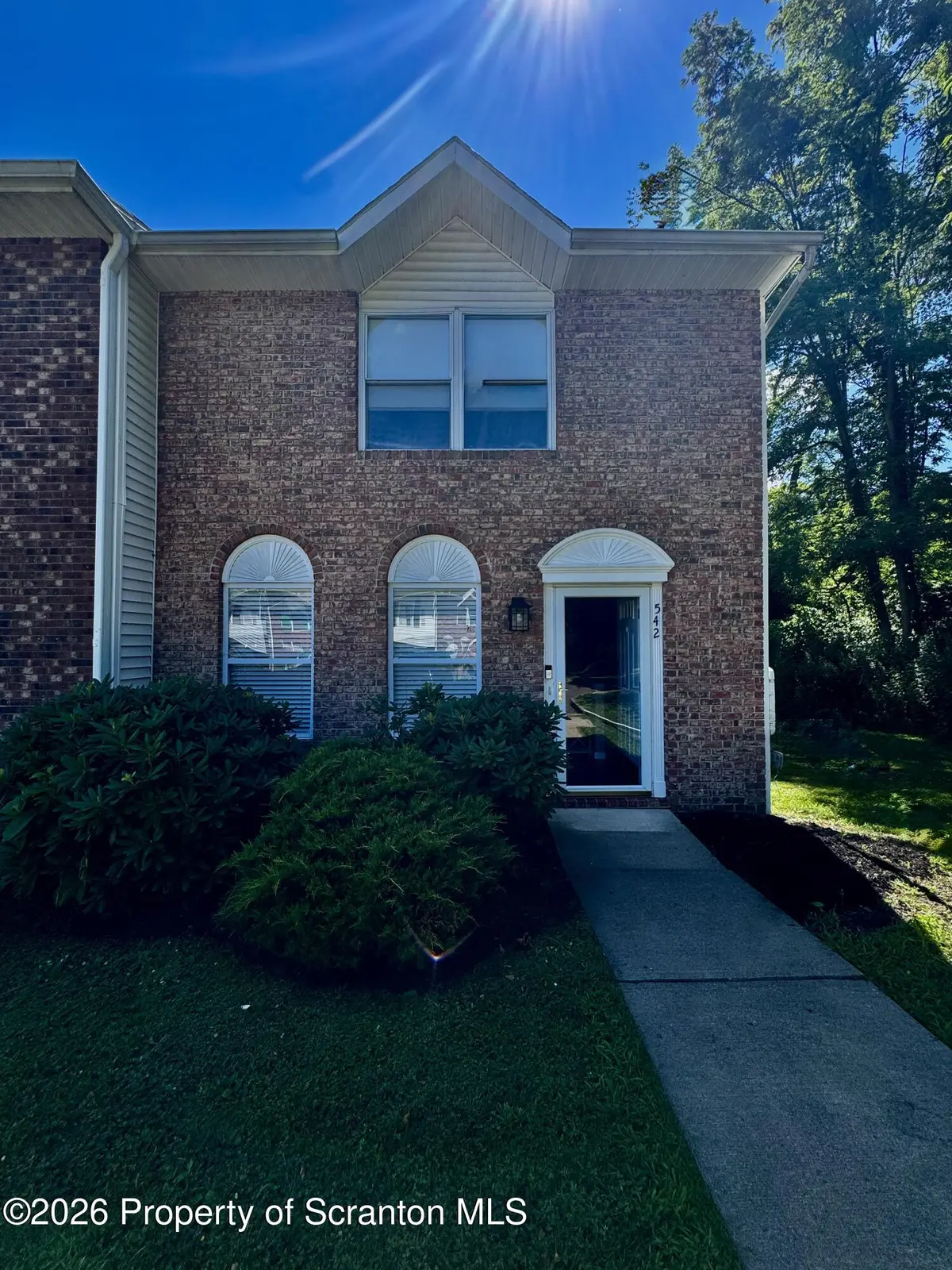 542 Clover CT, Exeter, PA 18643