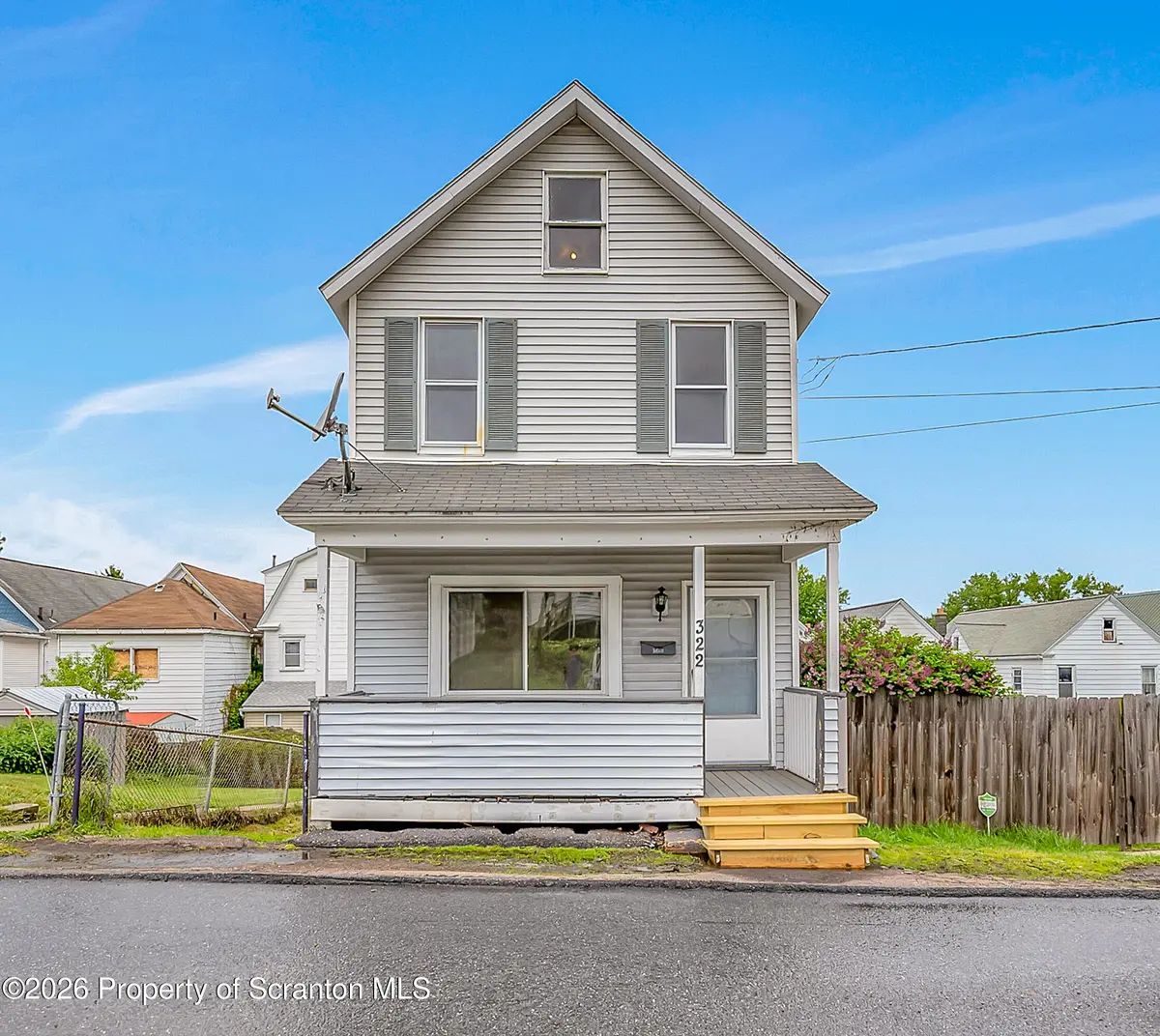 322 Weston LN, Wilkes-barre, PA 18702