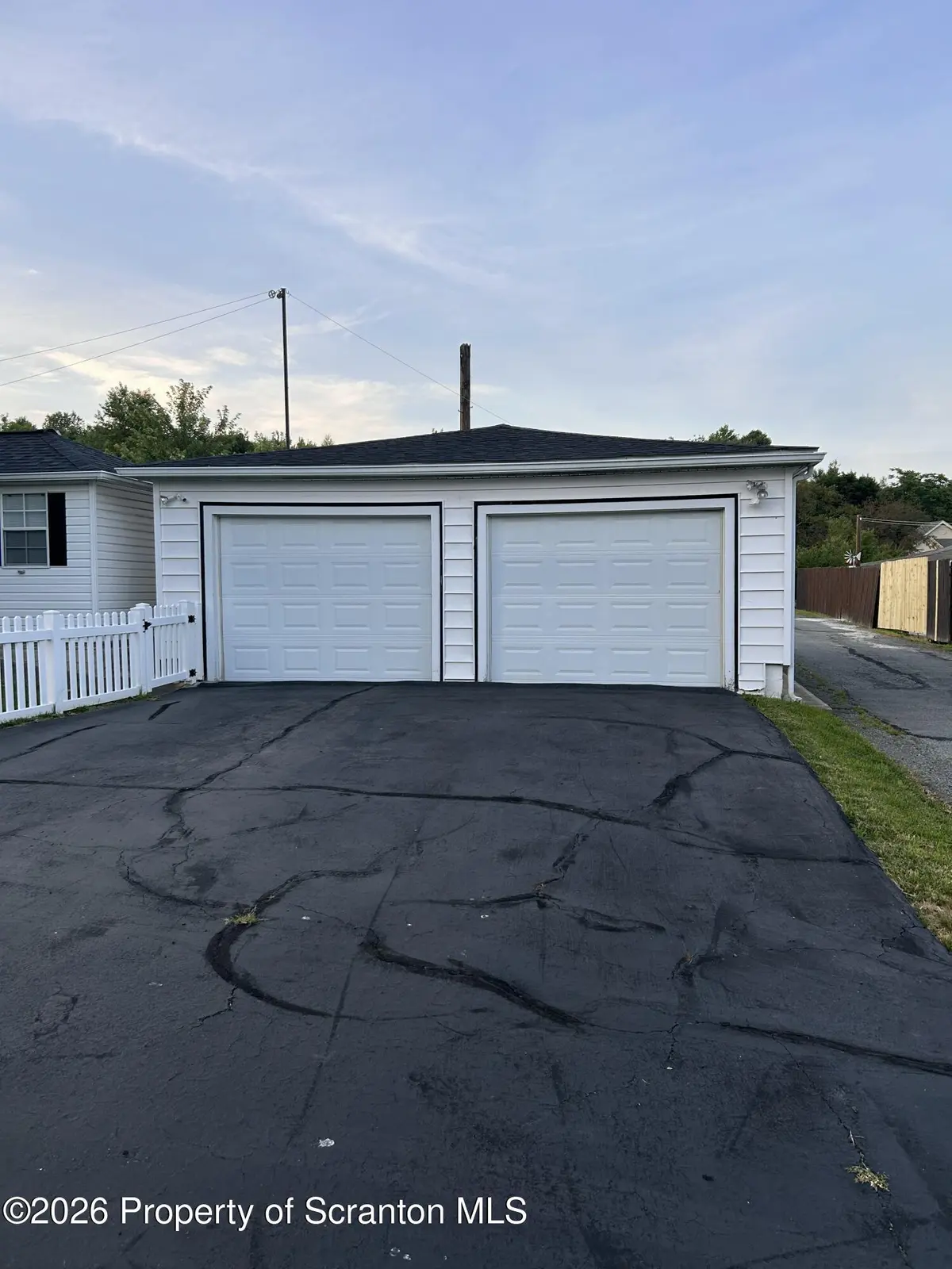 830 Brook ST #Garage, Dickson City, PA 18519