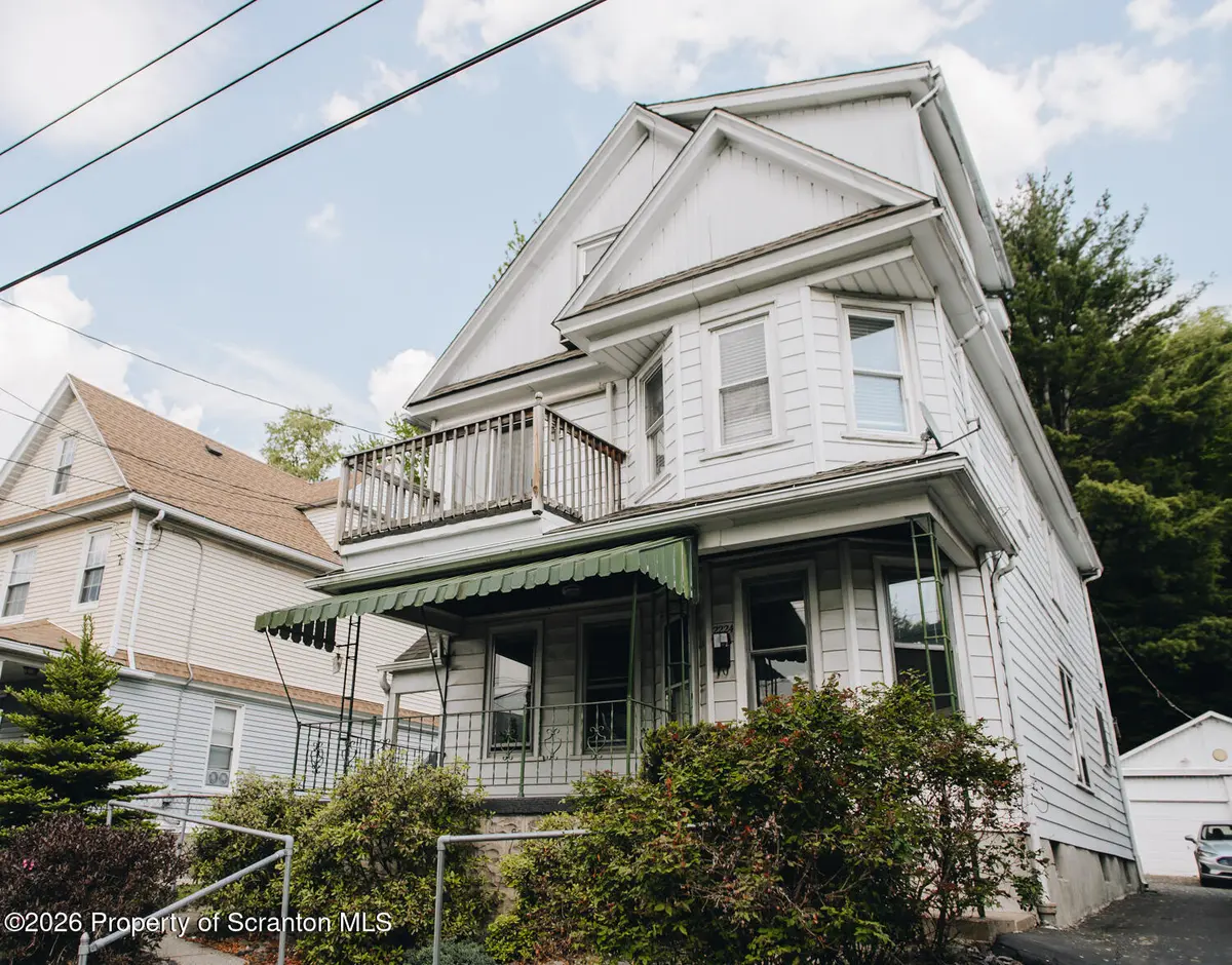 2224 Capouse AVE, Scranton, PA 18509