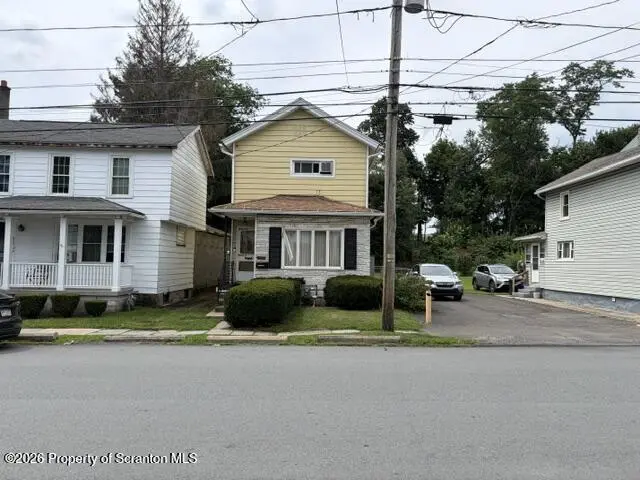 334 Railroad AVE, Scranton, PA 18505