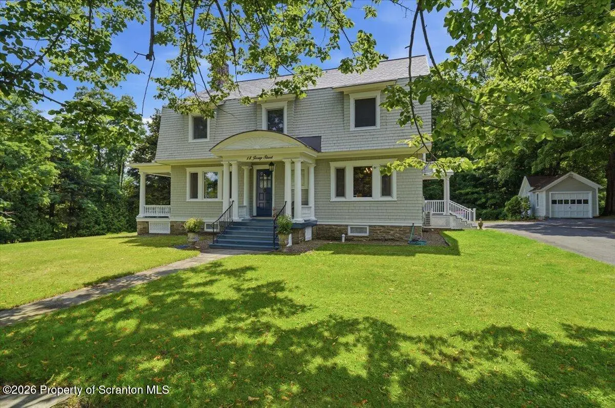 18 Jessup ST, Montrose, PA 18801