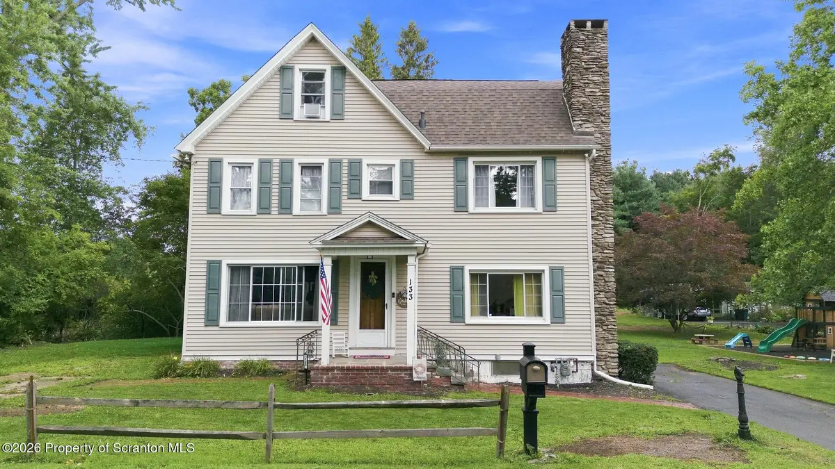 133 Carbondale RD, Waverly Twp, PA 18414