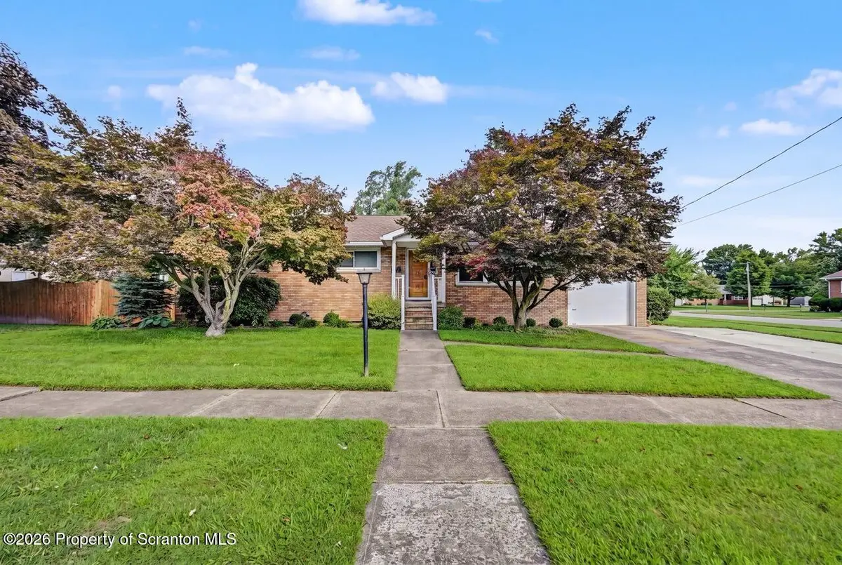 2226 Winfield AVE, Scranton, PA 18505