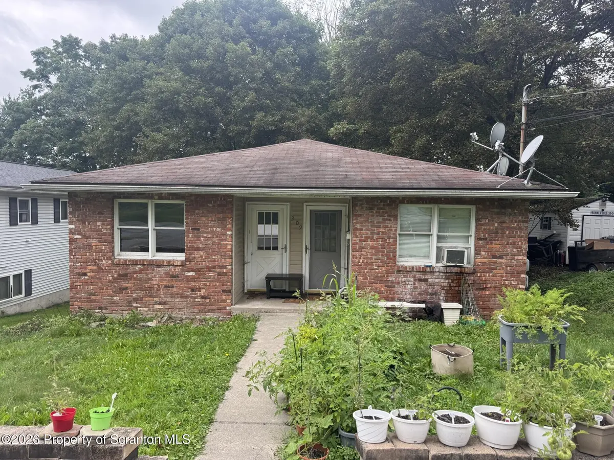 309 Columbia AVE, Clarks Summit, PA 18411