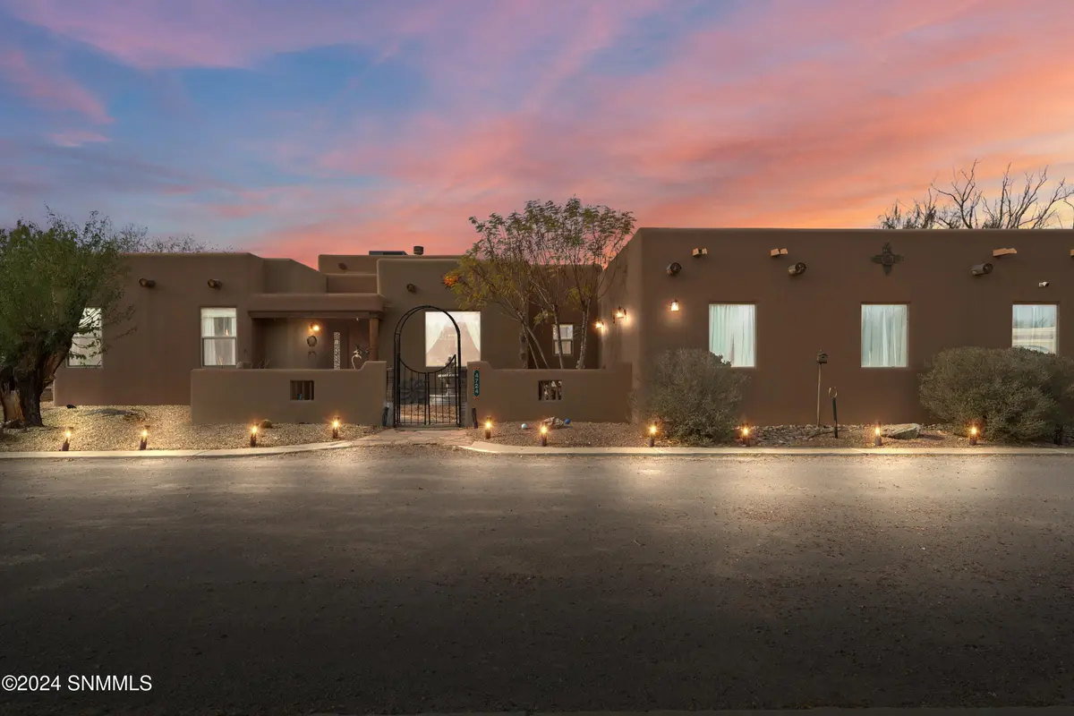4724 Lost Wrangler WAY, Las Cruces, NM 88007