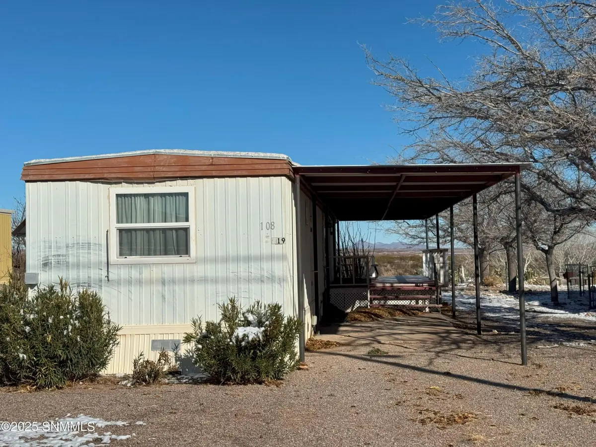108 Arabian RD, Caballo, NM 87931