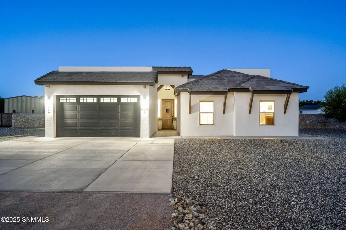 7870 Apache Canyon DR, Las Cruces, NM 88007