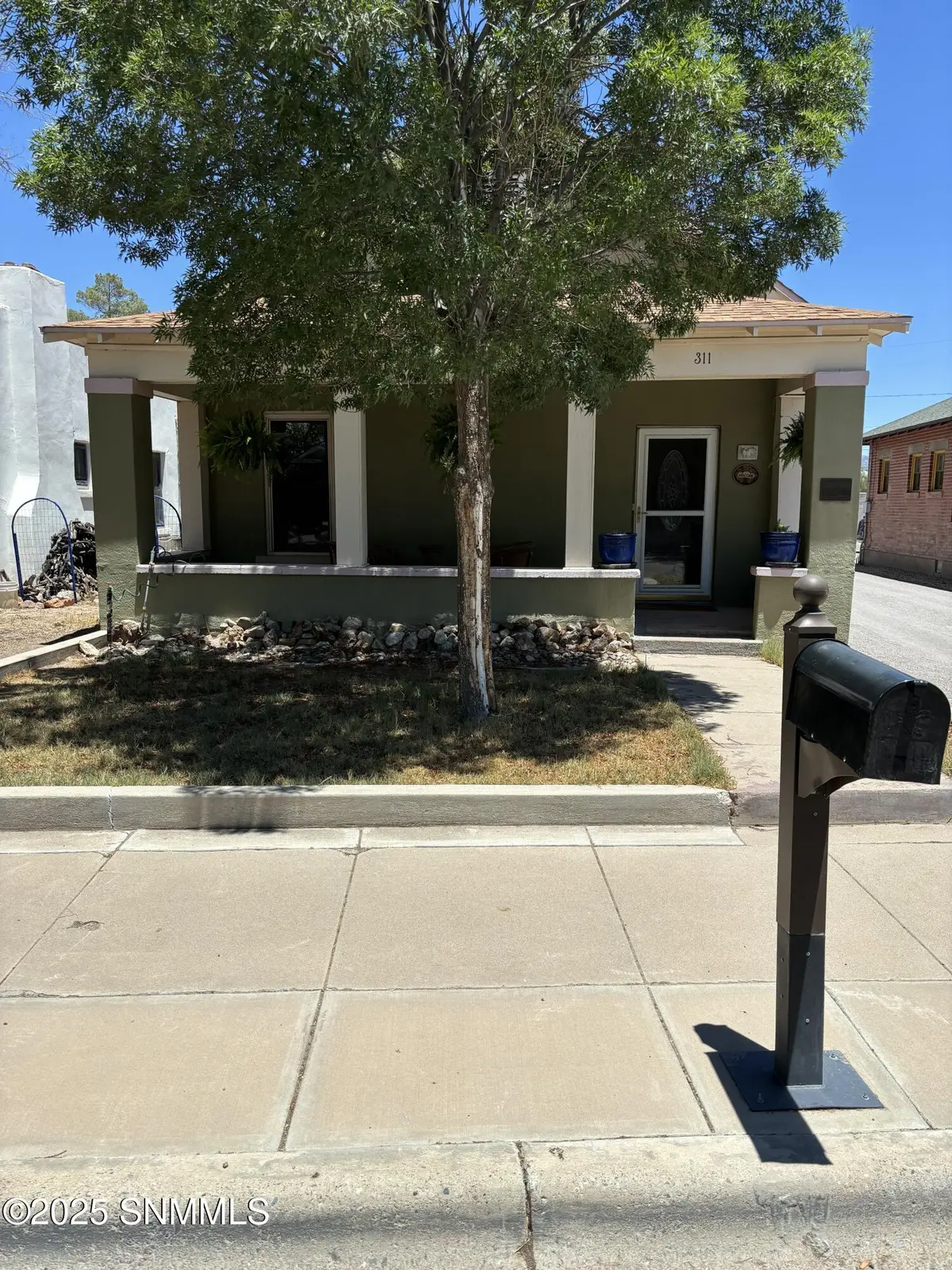 311 S Miranda ST, Las Cruces, NM 88005
