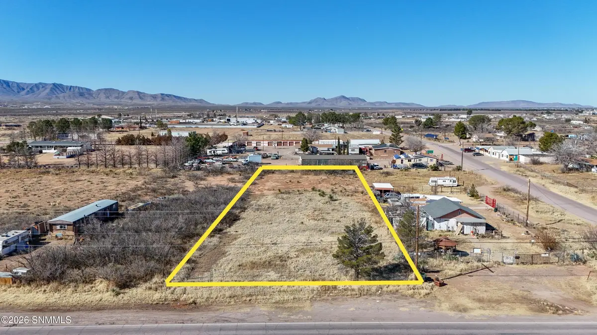 412 McCombs RD, Chaparral, NM 88081
