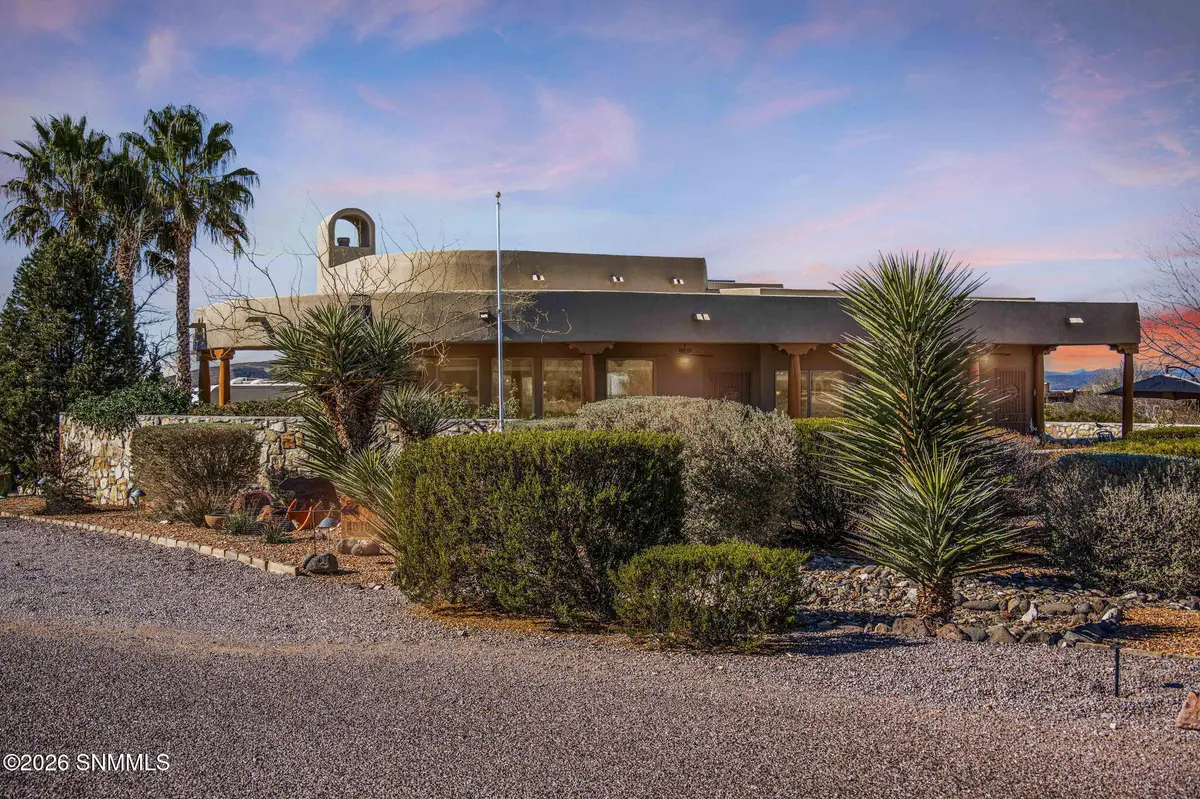 4010 Desert Broom CT, Las Cruces, NM 88011