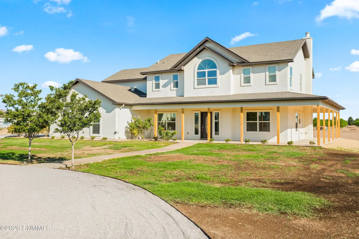 200 Sunshine Valley CT, Las Cruces, NM 88007