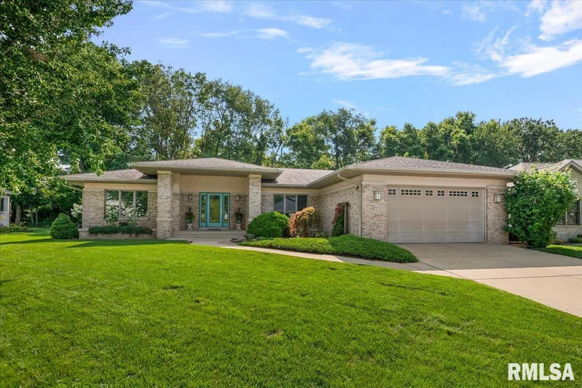 6708 Phlox DR, Springfield, IL 62712-7559