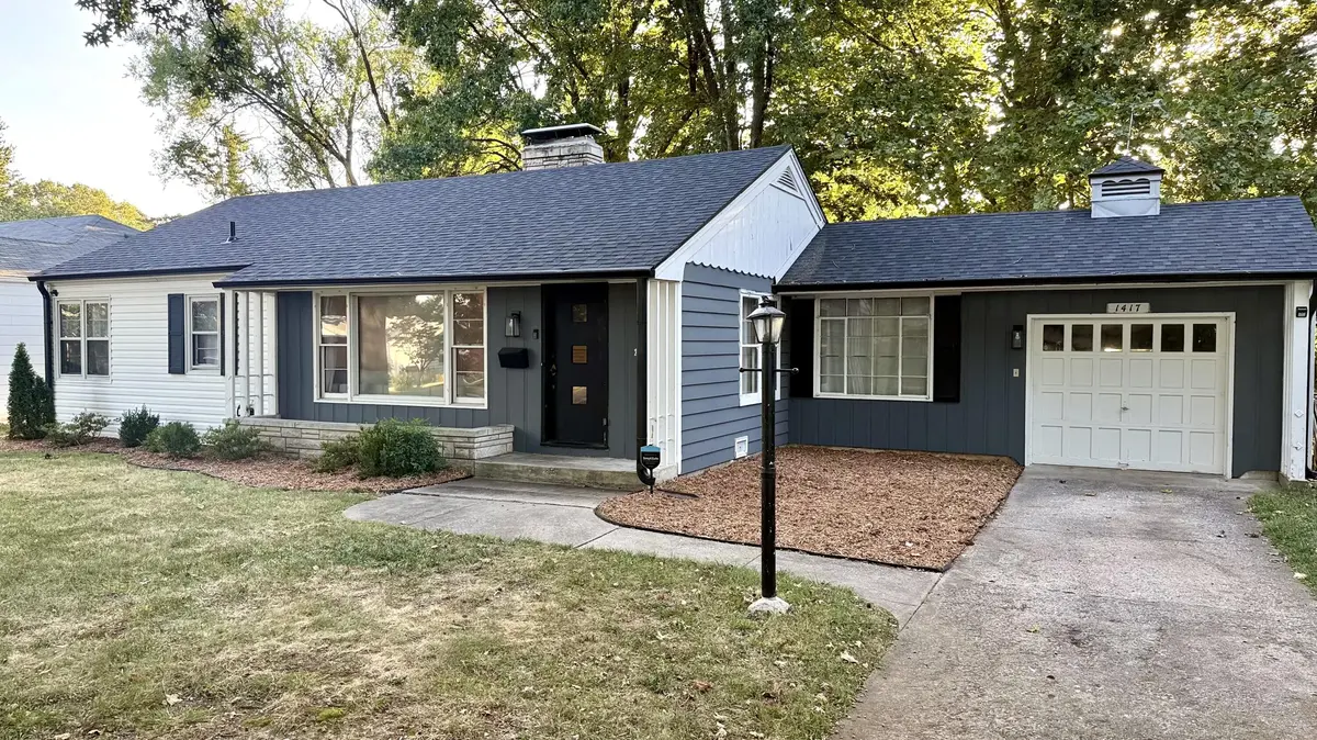 1417 S Kentwood AVE, Springfield, MO 65804