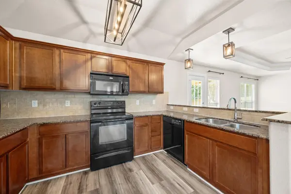 11 Burnham DR, Temple, TX 76502