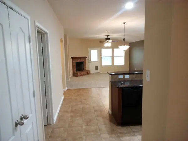 2024 Pecan Valley DR, Leander, TX 78681