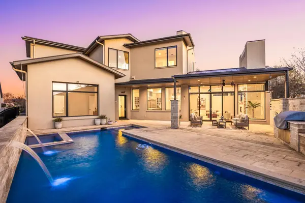 6504 W Courtyard DR, Austin, TX 78730