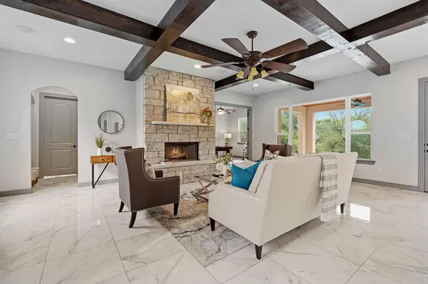 427 Bella Montagna CIR, Austin, TX 78734