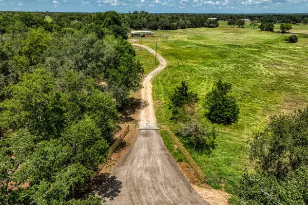 1922 County Road 324, Caldwell, TX 77836
