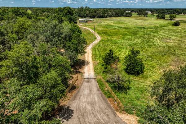 1922 County Road 324, Caldwell, TX 77836