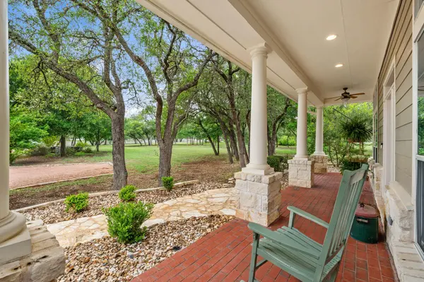 201 Shady Oaks TRL, Liberty Hill, TX 78642