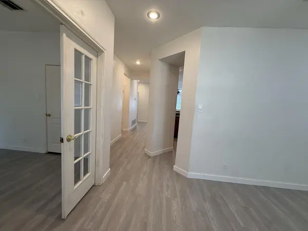 8505 Chat LN, Round Rock, TX 78681