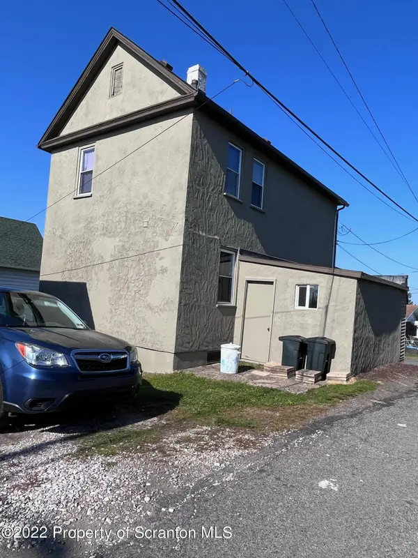 910 Orchard ST, Scranton, PA 18505