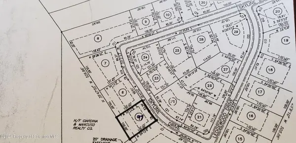 Skyline DR, Archbald, PA 18403