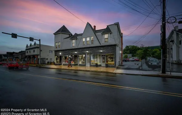 1822-1824 Main ST, Blakely, PA 18447