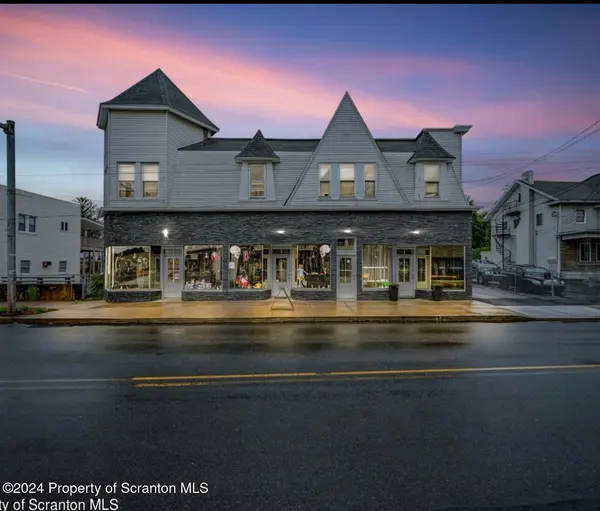1822-1824 Main ST, Blakely, PA 18447