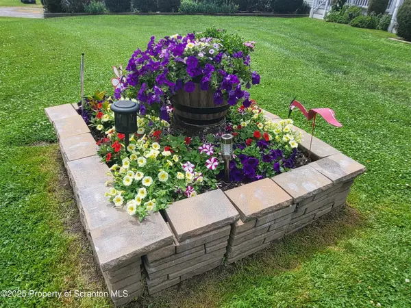 520 State Route 2010, Clifford Twp, PA 18421