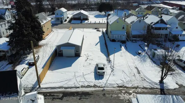 122 Spring ST, Wilkes-barre, PA 18702